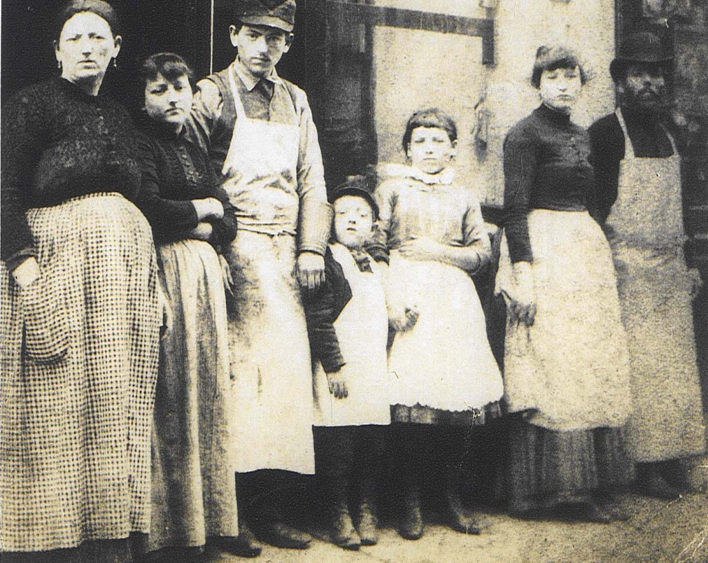 Lustgarten Family c 1887